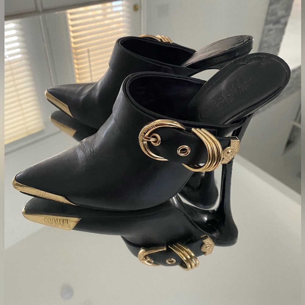 Versace Jeans Couture Heels With Gold Metal Accent Size 7